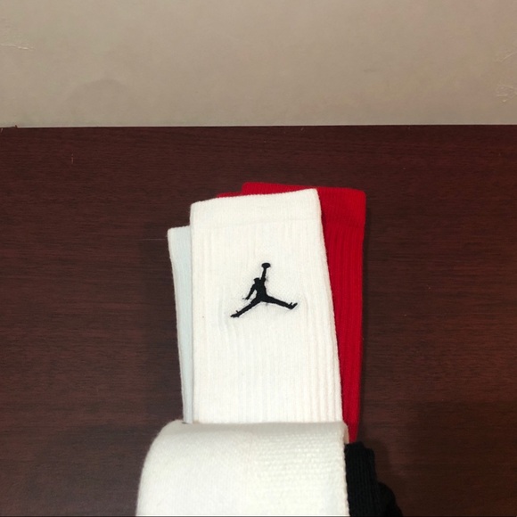 Jordan Everyday Max, 3 Pack Crew Socks, Large - Picture 4 of 13